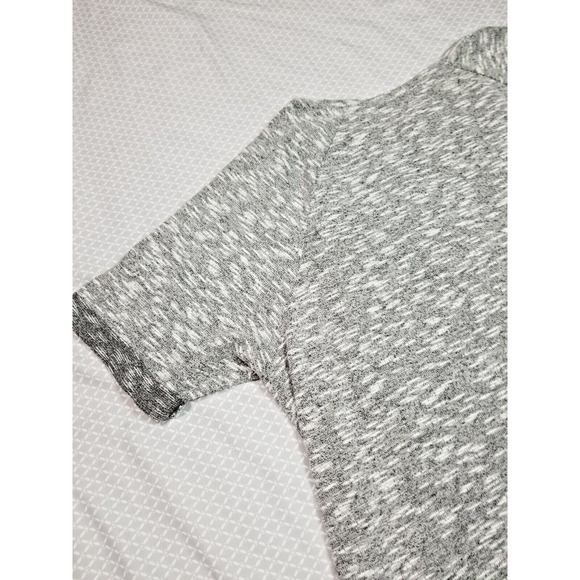 Womens Old Navy Gray & Black Short Sleeve Shirt Size XL - Picture 7 of 7